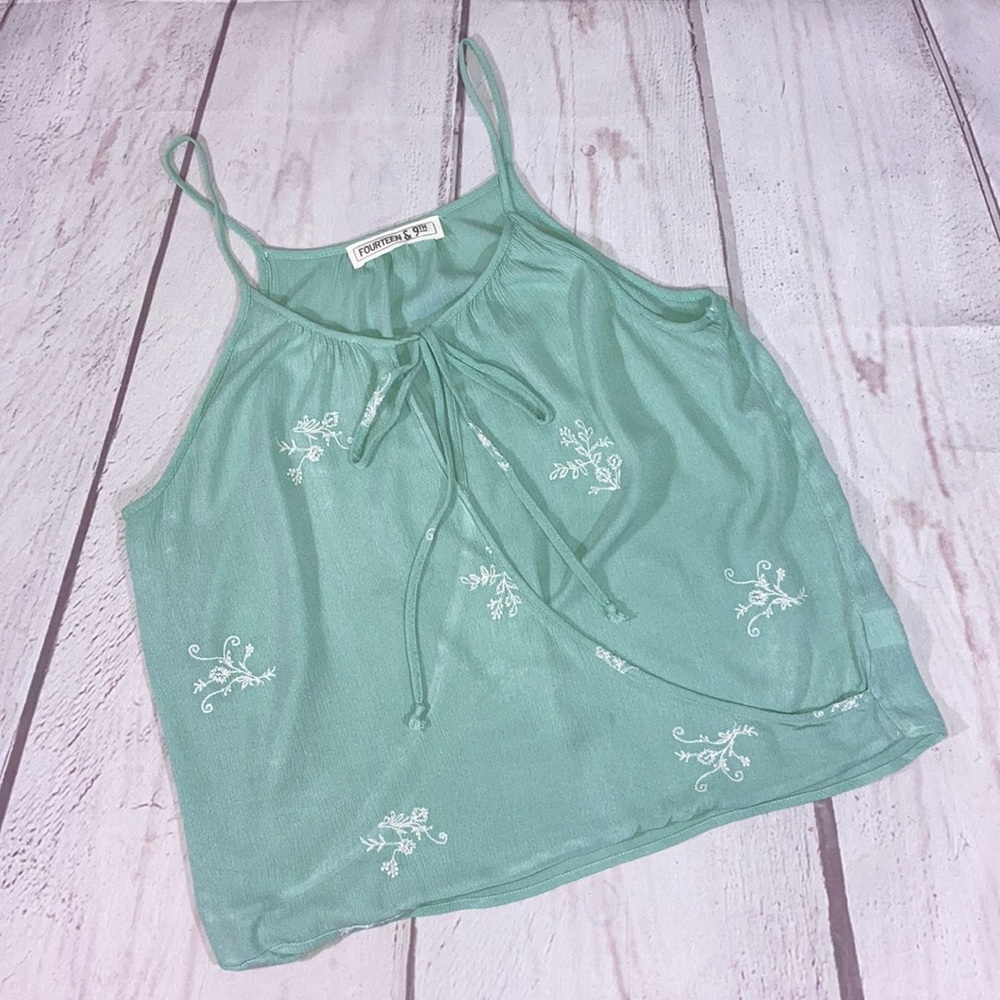 Lizard Thicket Tank size M